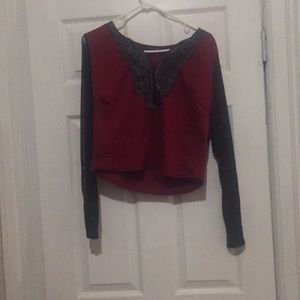 Sexy! Appliqué crop top